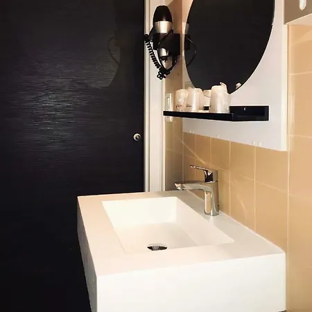 Hotel Le Bretagne 2*