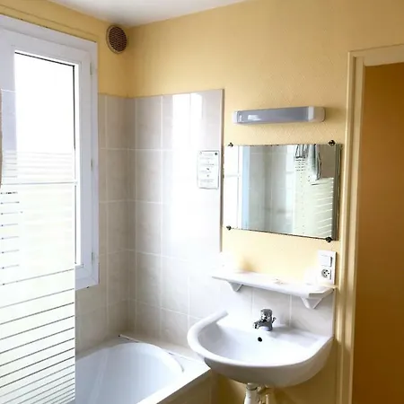 Hotel Le Bretagne 2*