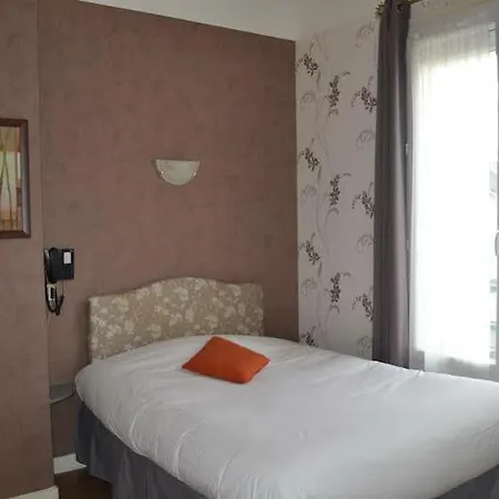 Le Bretagne Hotel 2*