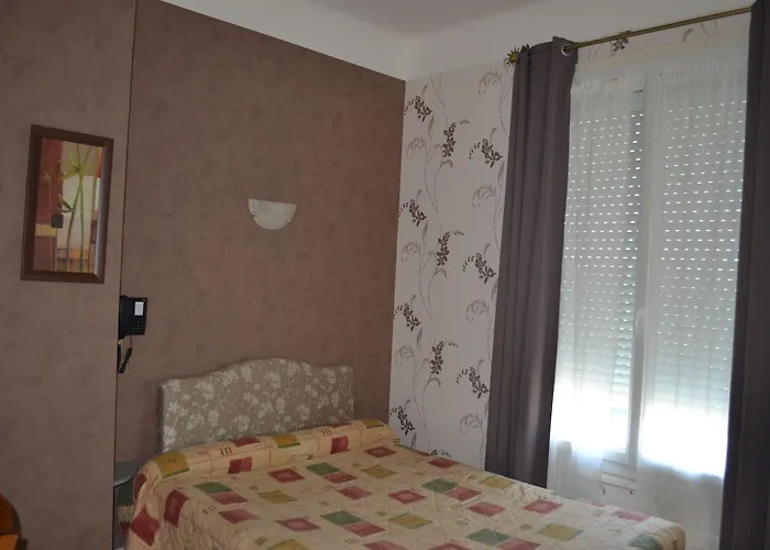 Le Bretagne 2* Saint-Nazaire (Loire-Atlantique)