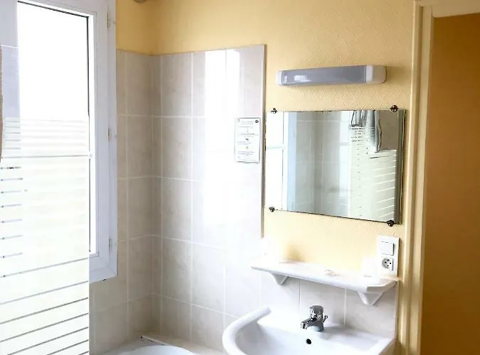 Hotel Le Bretagne 2*